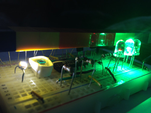 RGBカラーセンサーS9032-02の実験。黄色