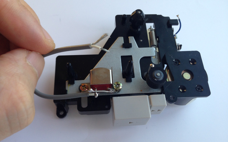 カセットプレイヤーキット K-501のテープヘッドの配線をシールドケーブルに交換